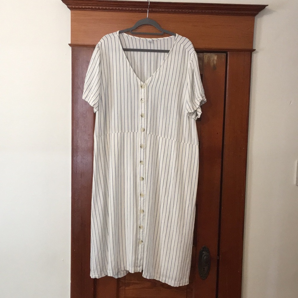 Old navy dress. Size 3x